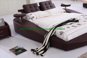 Round Bed, King size bed with tea table on side B72