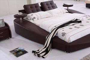 Round Bed, King size bed with tea table on side B72